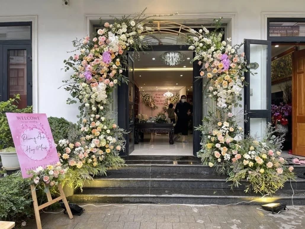 Floral Entrance, Pokhara